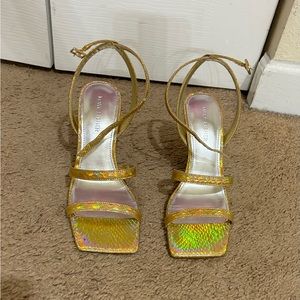 Women sandals